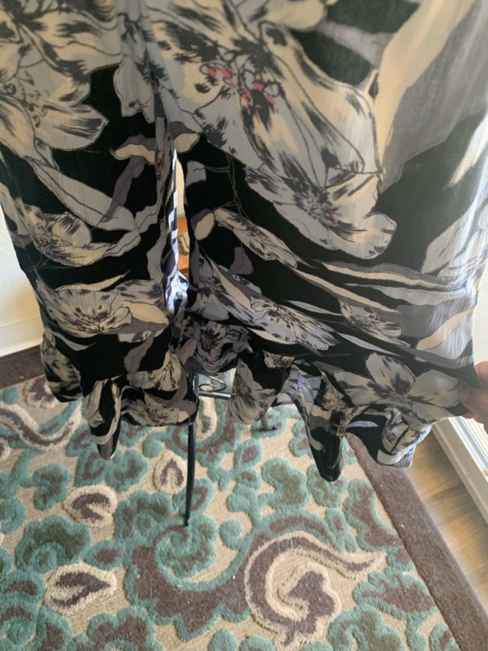 Billabong Blue & White Floral Ruffle-Hem Cropped Wide-Leg Pants - Picture 5 of 11